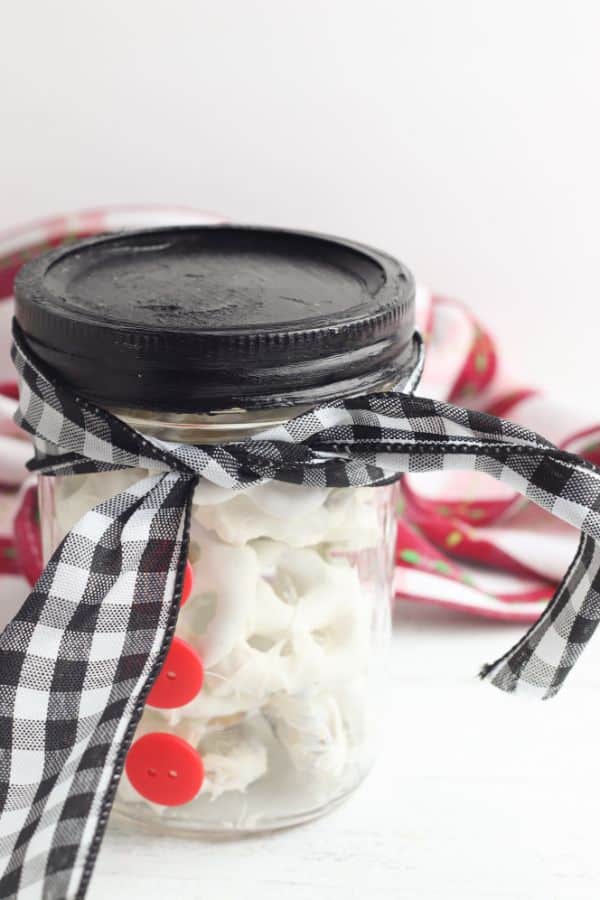 easy steps for making snowman gift jar