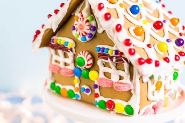 simple gluten-free gingerbread house