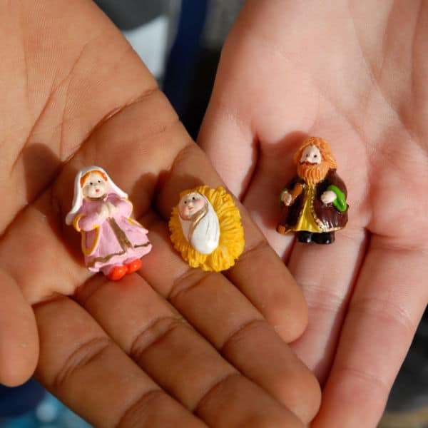 How to Pick the Right Nativity Set for Your Kids