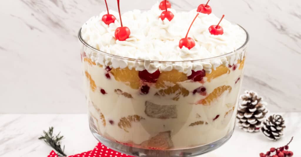 Easy No Bake Christmas Eggnog Trifle