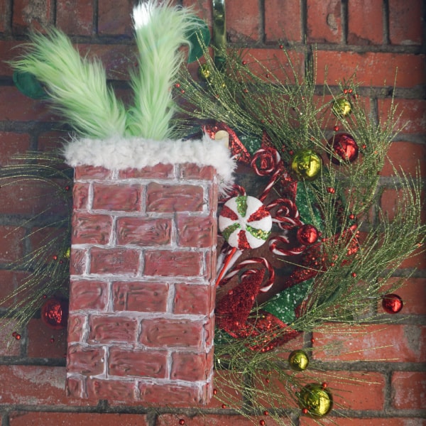 Unique DIY Grinch Wreath for Christmas