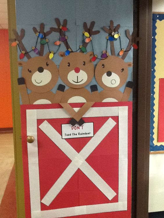 60+ Classroom Door Decorating Ideas for a Christmas Contest